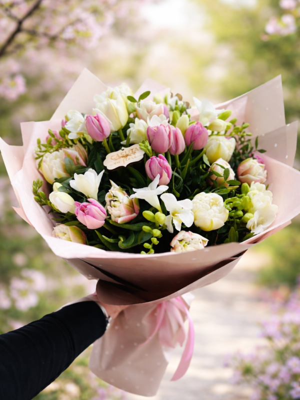 Buchet „Primăvară Delicată”